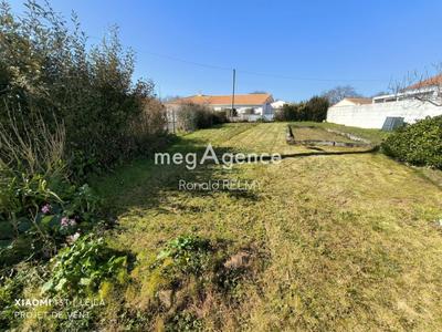 Terrain constructible - 214 m²