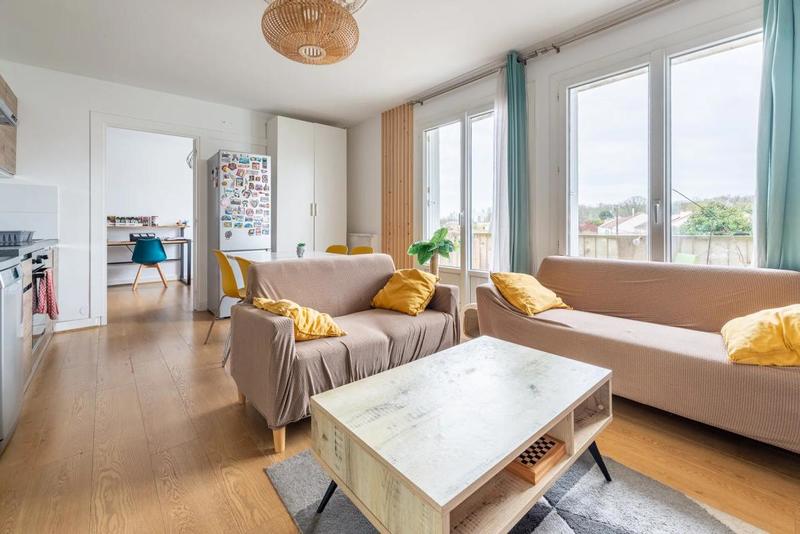 Appartement - 74 m² - 5 pièces