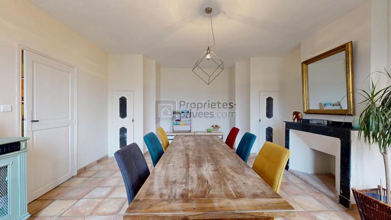 Maison - 280 m² - 7 pièces