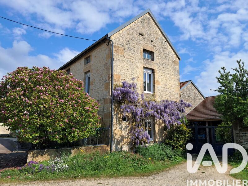 Maison de village - 172 m² - 4 pièces