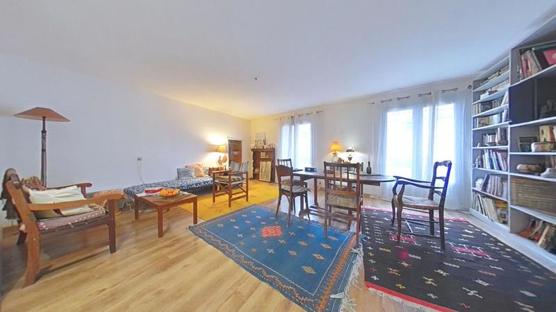 Maison - 200 m² - 6 pièces