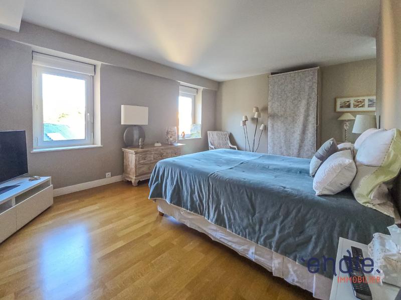 Duplex - 159 m² - 6 pièces