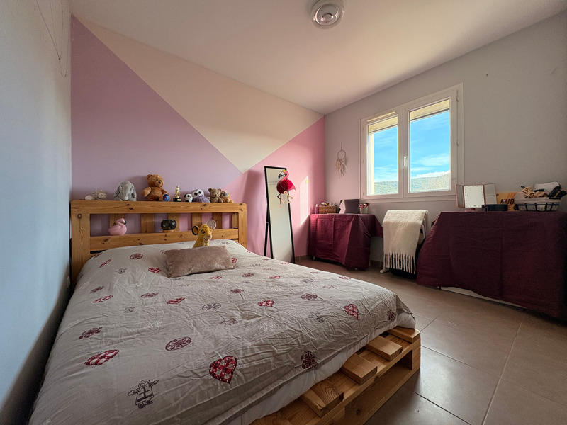 Maison - 92 m² - 4 pièces