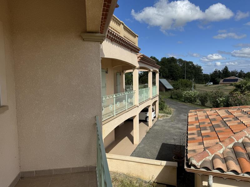 Villa - 141 m² - 6 pièces