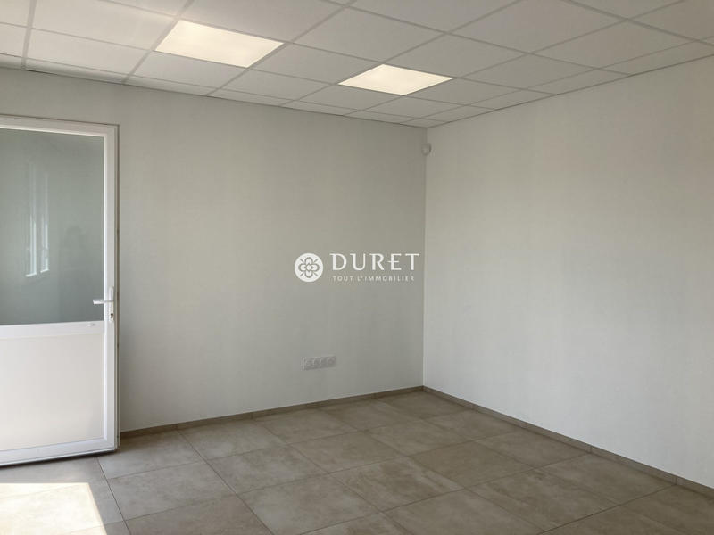 Local d'activités - 378 m²