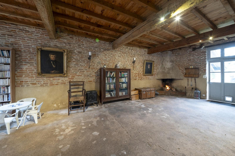 Maison - 225 m² - 7 pièces