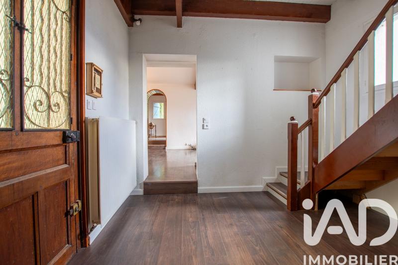 Maison - 180 m² - 8 pièces