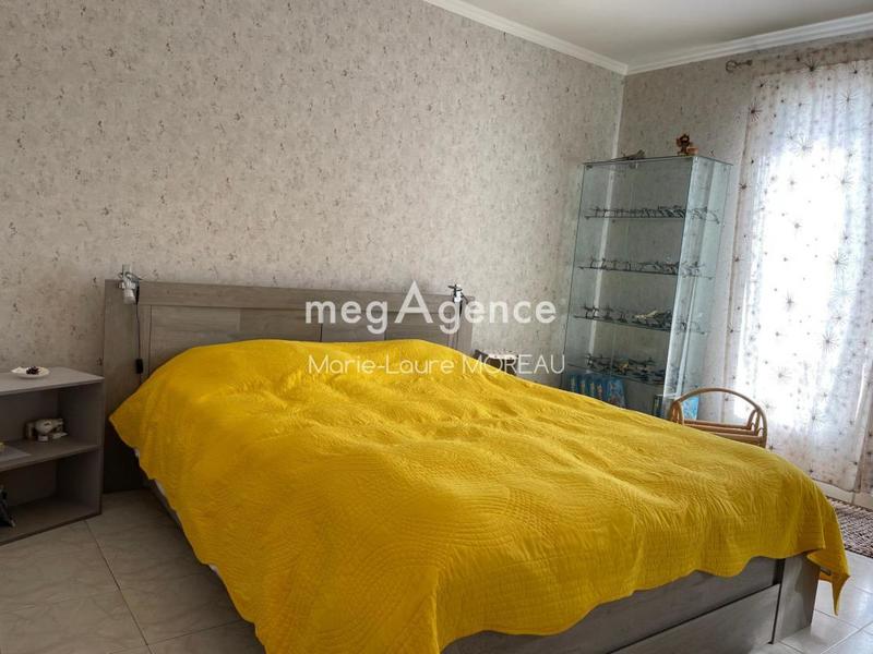 Maison - 213 m² - 6 pièces