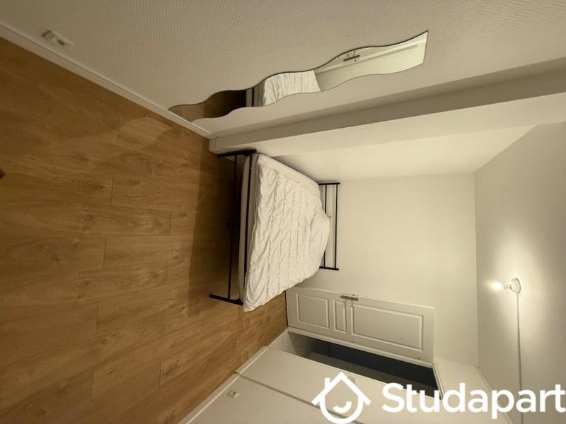 Chambre - 10 m² - 1 pièce