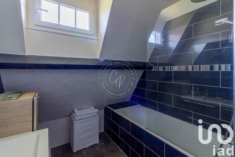 Maison - 97 m² - 6 pièces