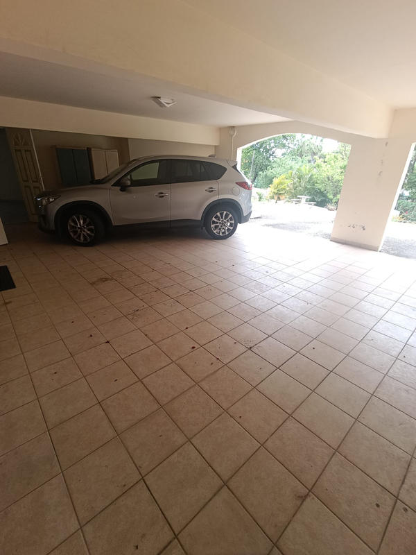 Maison - 363 m² - 8 pièces