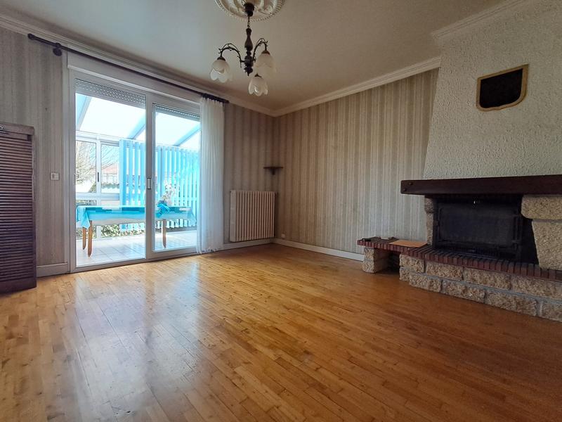 Maison - 107 m² - 6 pièces