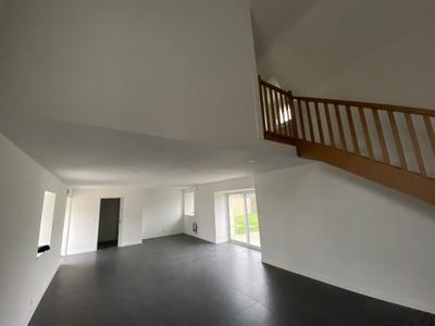 Maison - 331 m² - 12 pièces