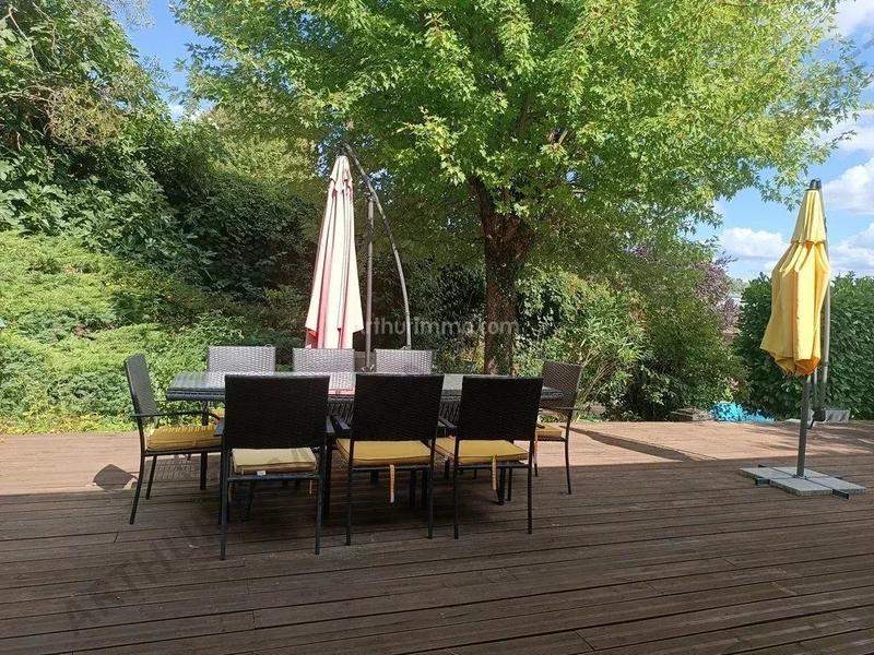 Maison - 219 m² - 6 pièces