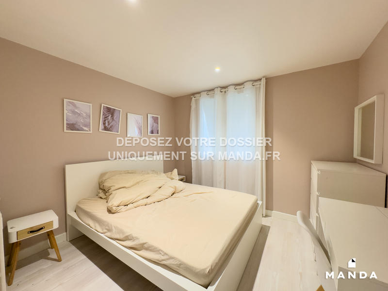 Chambre - 10 m² - 5 pièces