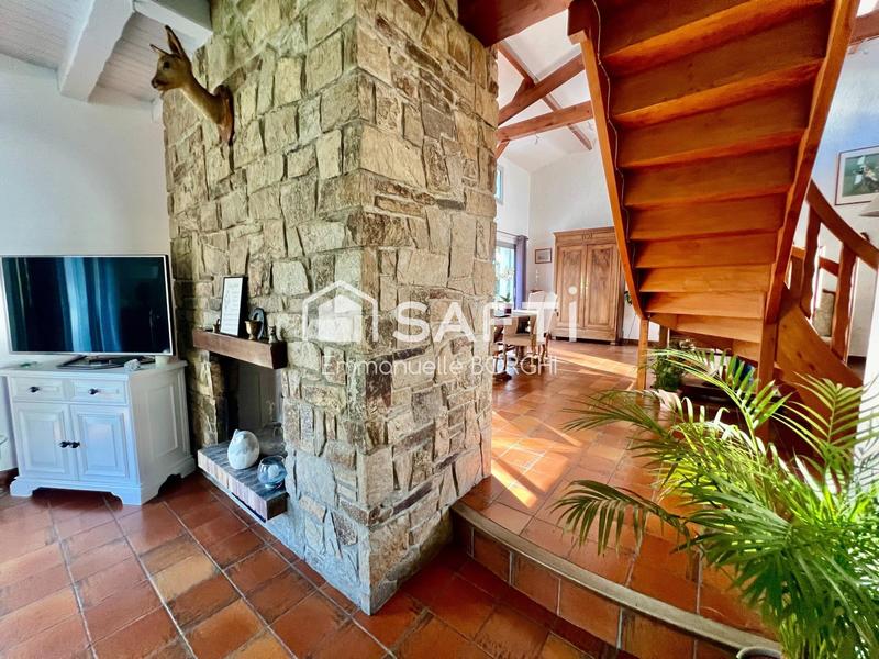Maison - 156 m² - 6 pièces