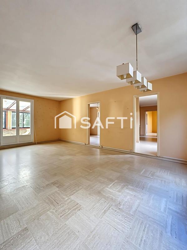 Maison - 160 m² - 9 pièces