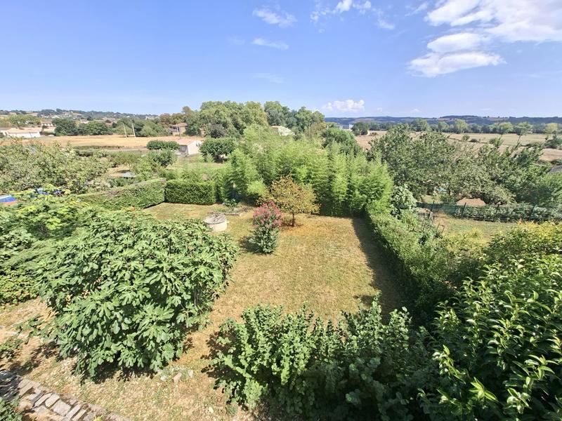 Maison - 93 m² - 4 pièces