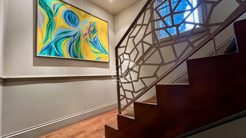 Maison - 167 m² - 6 pièces