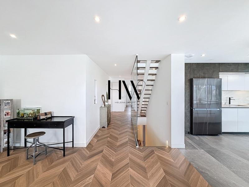 Maison - 437 m² - 14 pièces