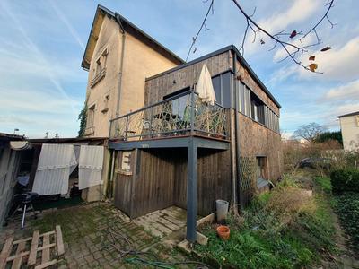 Maison - 121 m² - 6 pièces