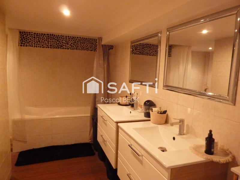 Maison - 131 m² - 6 pièces