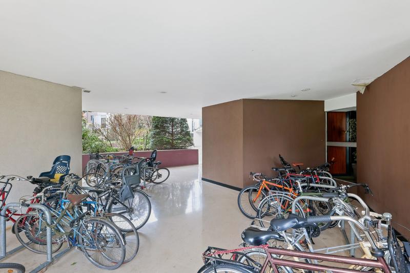 Appartement - 100 m² - 5 pièces