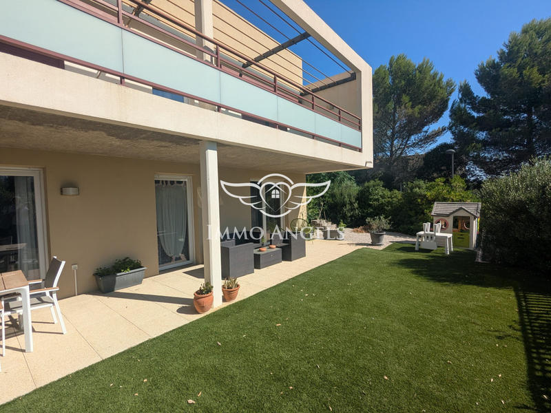 Appartement - 79 m² - 4 pièces