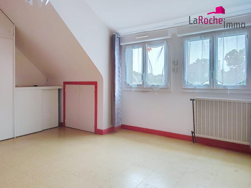 Maison traditionnelle - 95 m² - 6 pièces