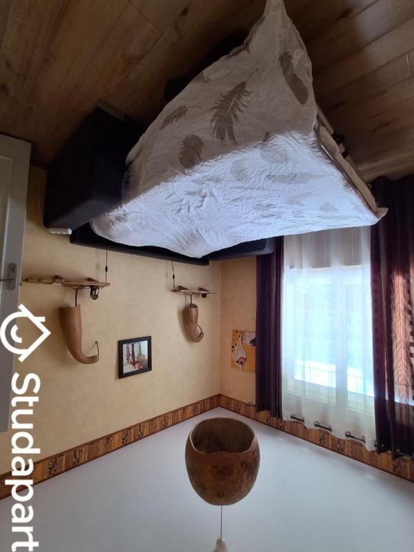 Maison - 10 m² - 3 pièces