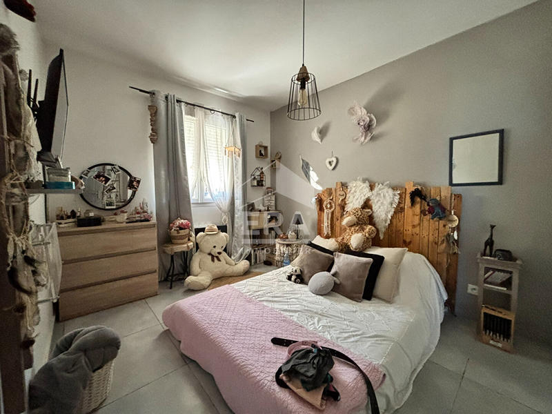 Maison - 93 m² - 4 pièces