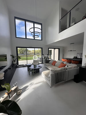 Maison contemporaine - 145 m² - 5 pièces