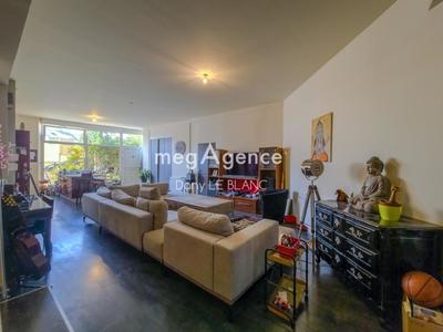 Appartement - 150 m² - 5 pièces