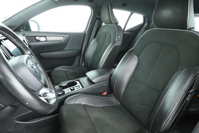 Volvo Xc40 2.0 D4 Awd AdBlue R-Design Geartronic 8 190 ch