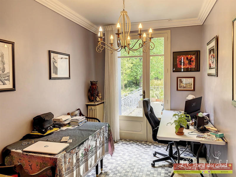 Maison - 198 m² - 11 pièces