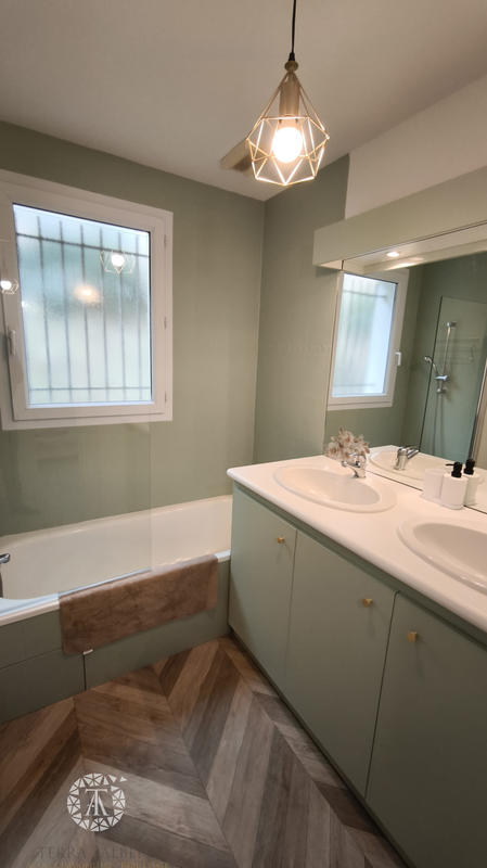 Maison - 81 m² - 4 pièces