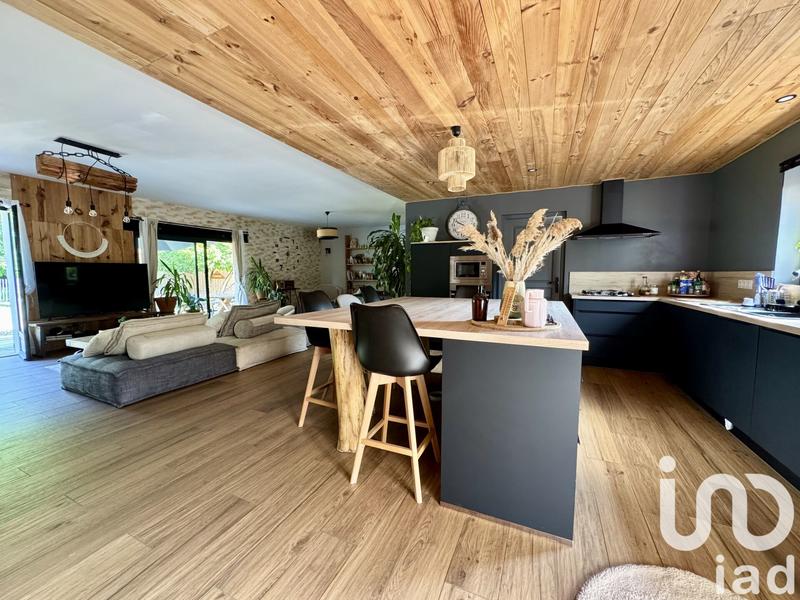 Maison - 147 m² - 6 pièces