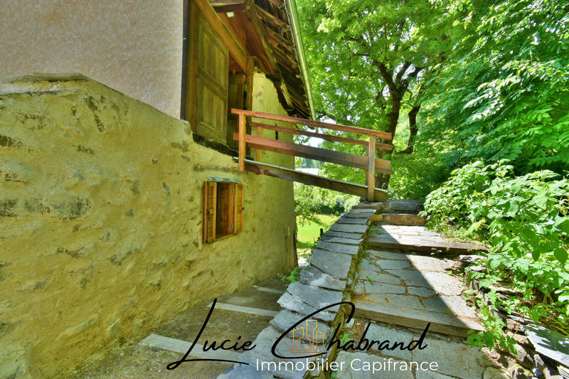 Maison - 127 m² - 10 pièces