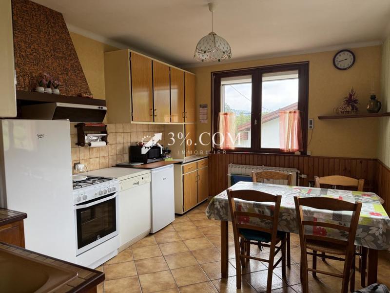 Maison - 102 m² - 6 pièces