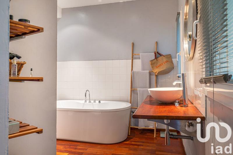 Maison - 190 m² - 7 pièces