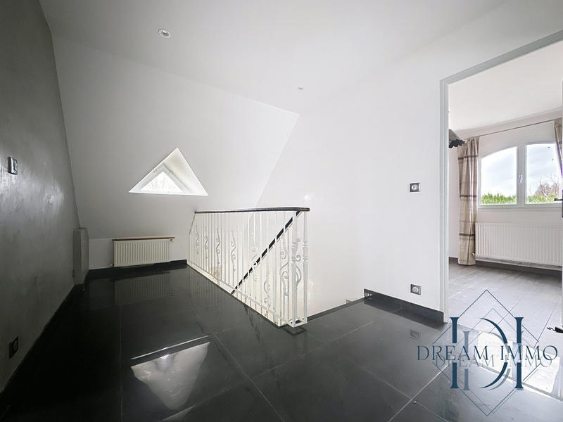 Maison - 151 m² - 7 pièces