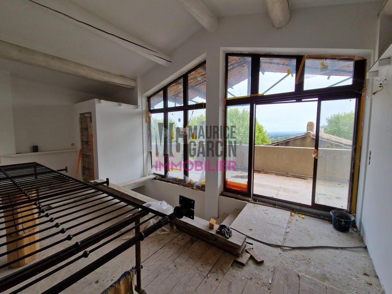 Maison - 236 m² - 6 pièces