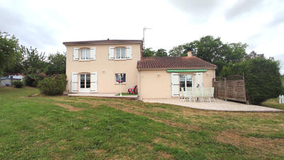 Maison - 155 m² - 4 pièces