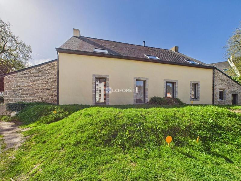 Appartement - 100 m² - 5 pièces