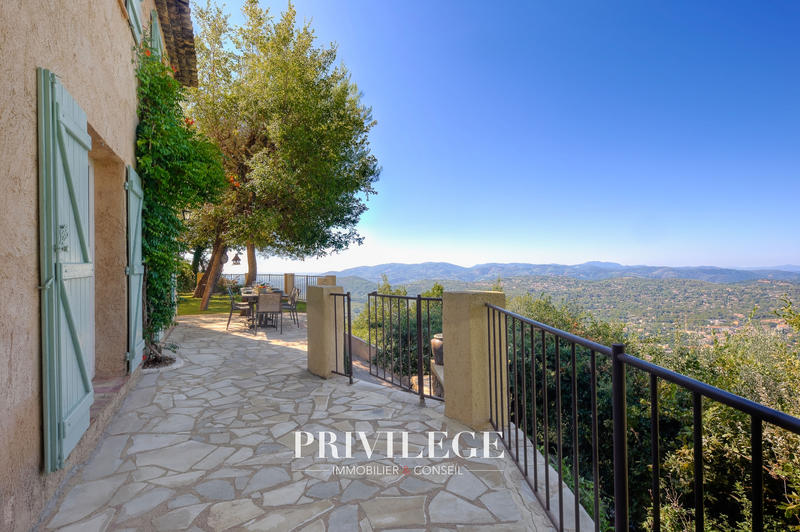 Maison - 144 m² - 5 pièces