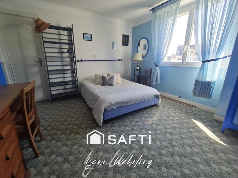 Maison - 168 m² - 9 pièces