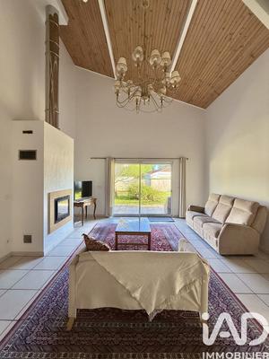 Maison - 185 m² - 5 pièces