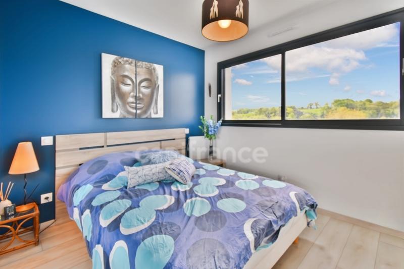 Maison - 320 m² - 6 pièces