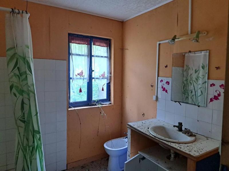 Maison - 250 m² - 4 pièces