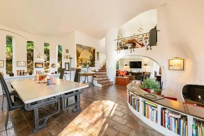 Villa - 407 m² - 11 pièces